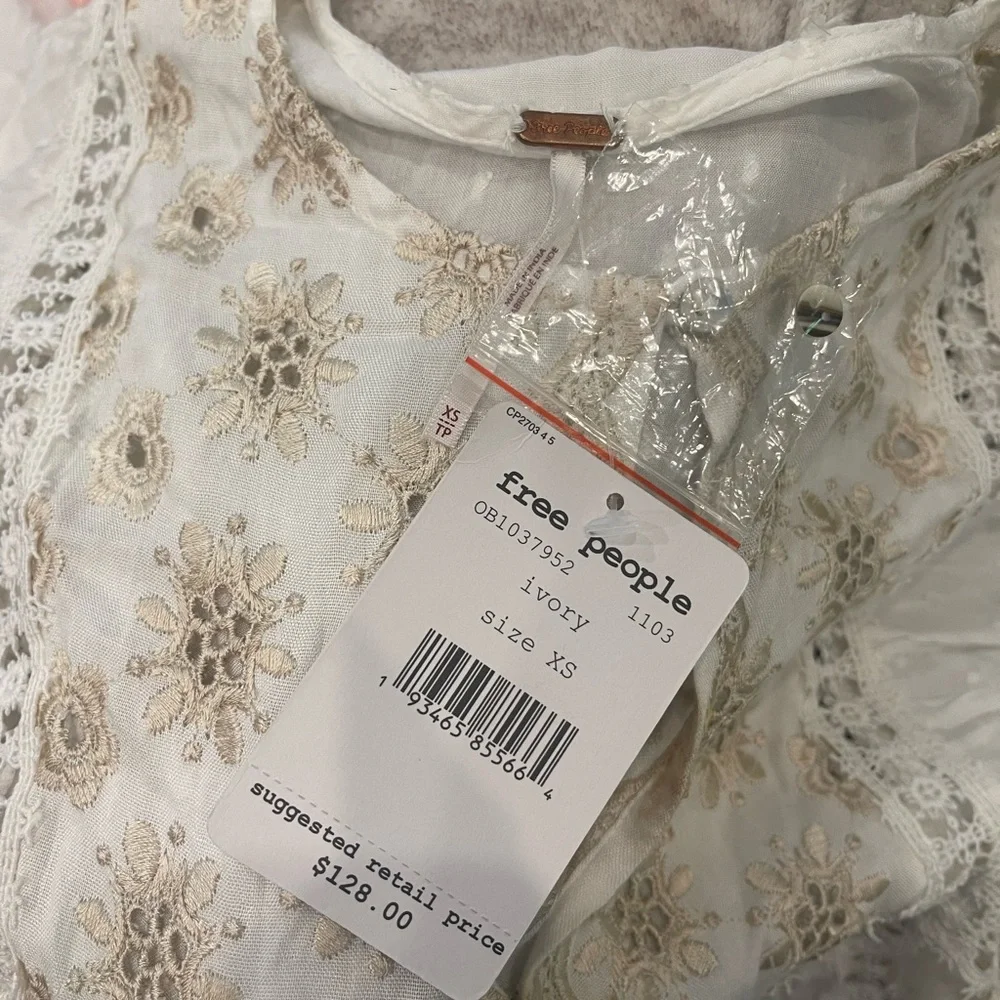 FREE PEOPLE Size XS Charlotte TUNIC TOP EMBROIDERED MINI DRESS IN IVORY New